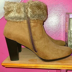 Dana Buchman Faux Fur & Suede Ankle Boots Size 9.5